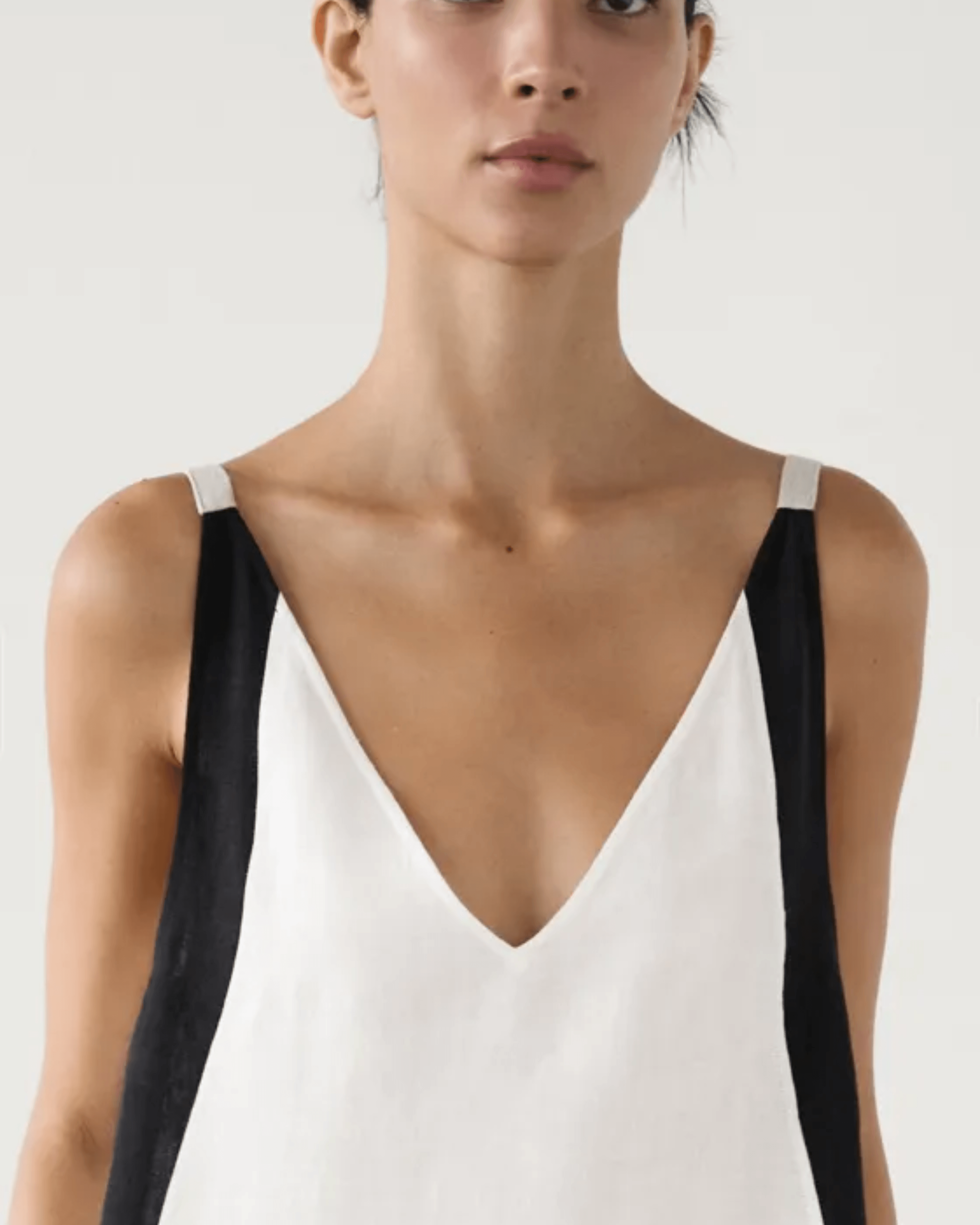 Piping Linen Dress - Endless - UAE Rental and Resale for Women's Fashion