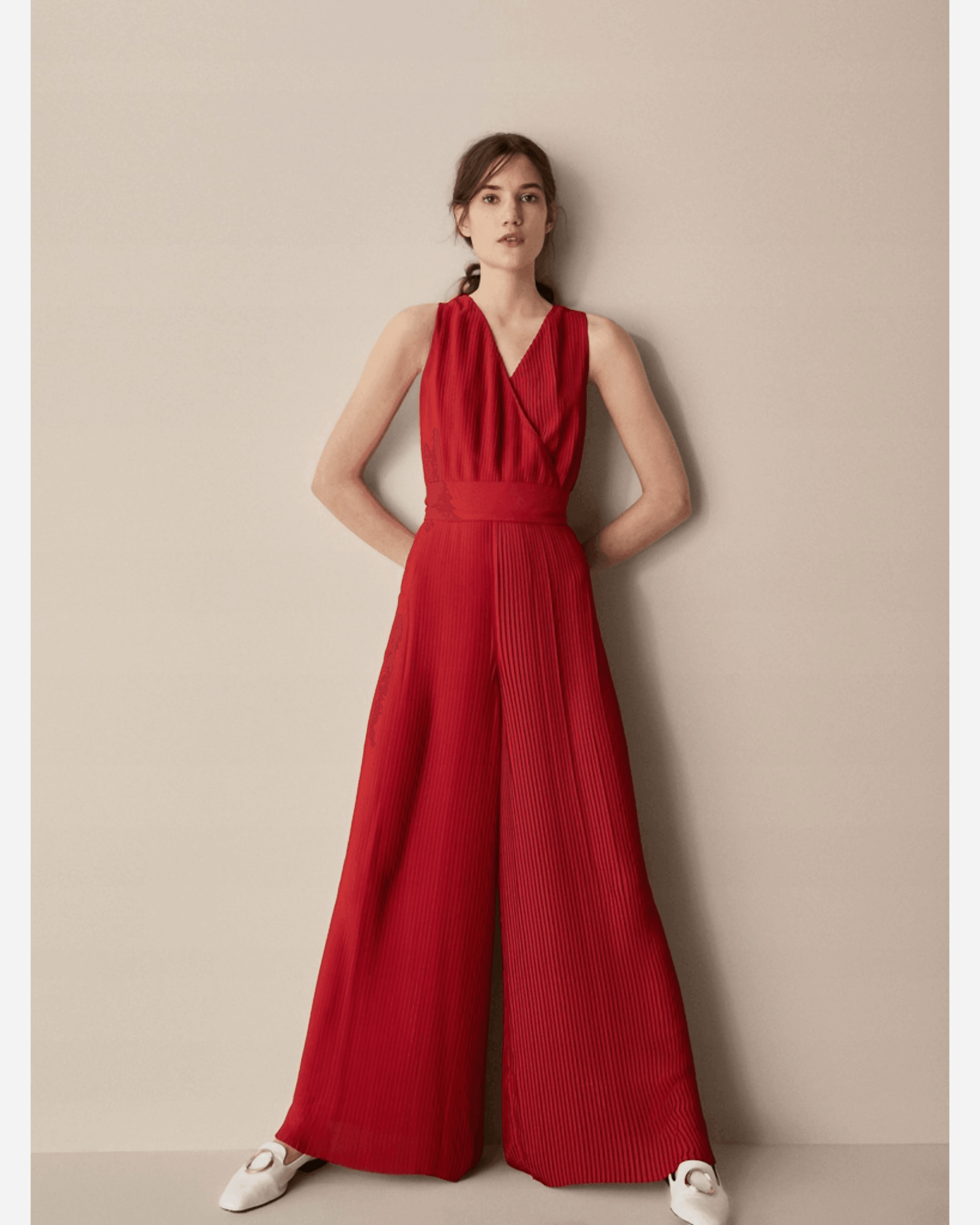 Pleated Jumpsuit - Endless - UAE Rental and Resale for Women's Fashion