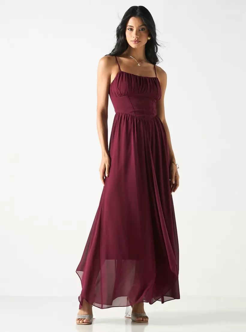 Plum Summer Midi Dress - Endless - UAE Rental and Resale for Women's Fashion