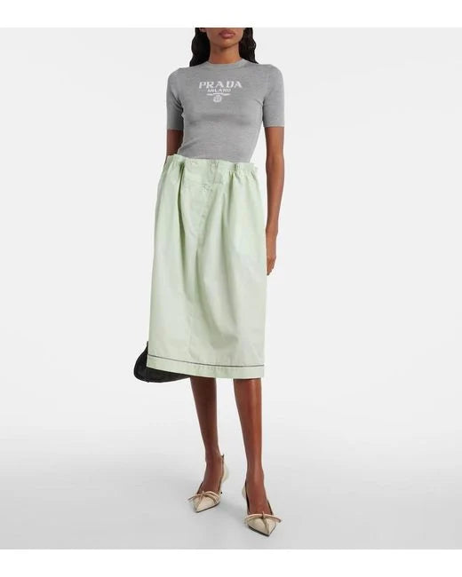 Gray ribbed logo t-shirt with white PRADA text — PRADA | Endless UAE