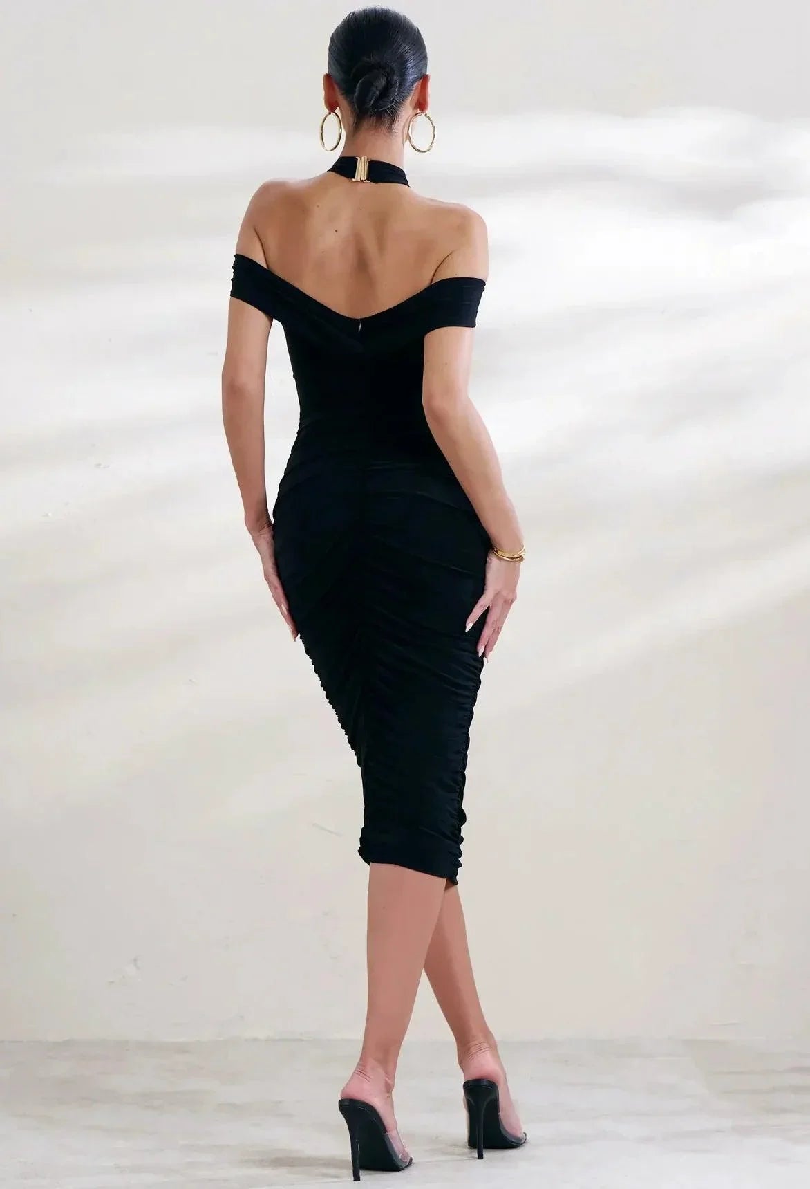 Prague Dress - Endless - UAE Rental and Resale for Women's Fashion