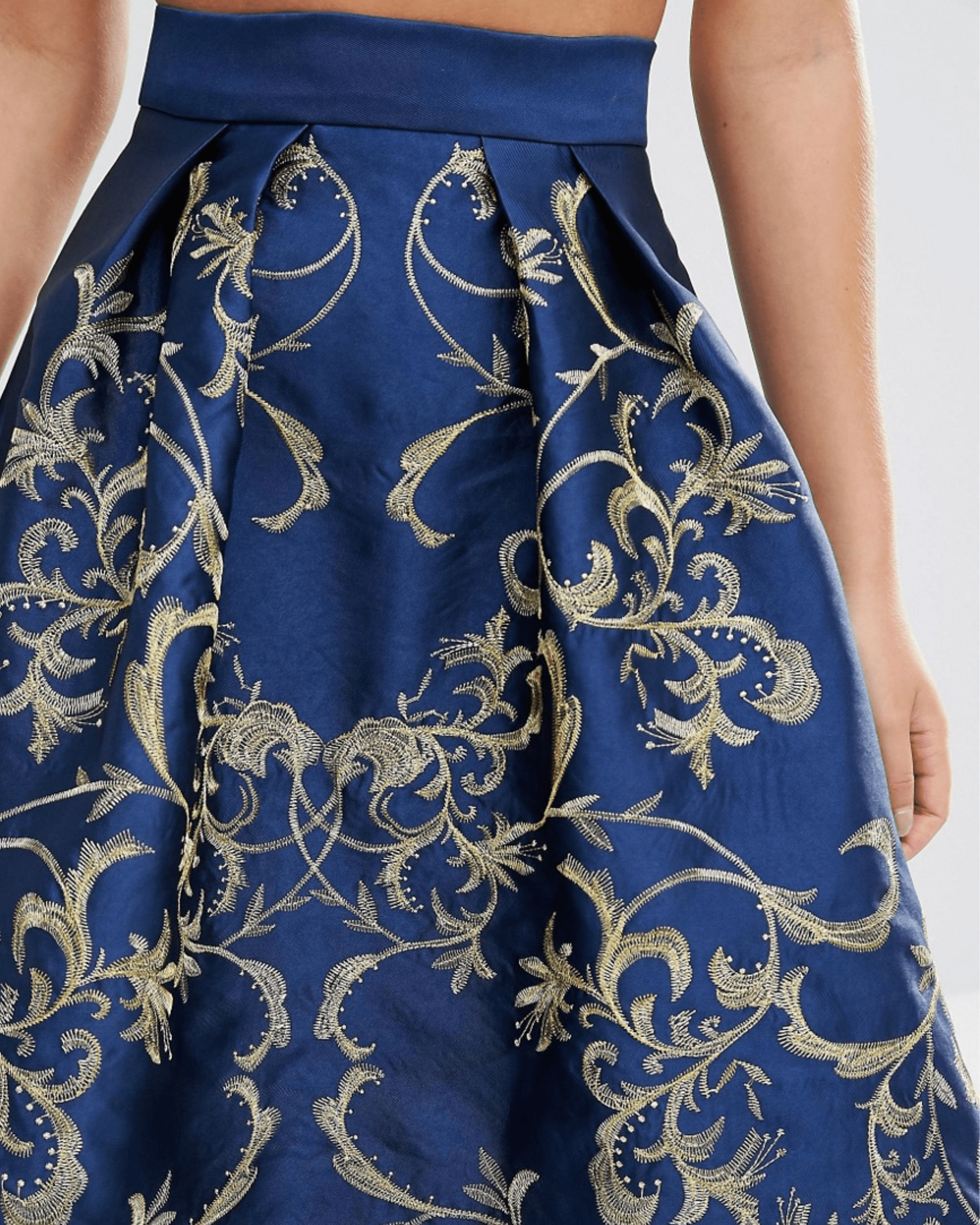 Premium Full Midi Skirt - Endless - UAE Rental and Resale for Women's Fashion