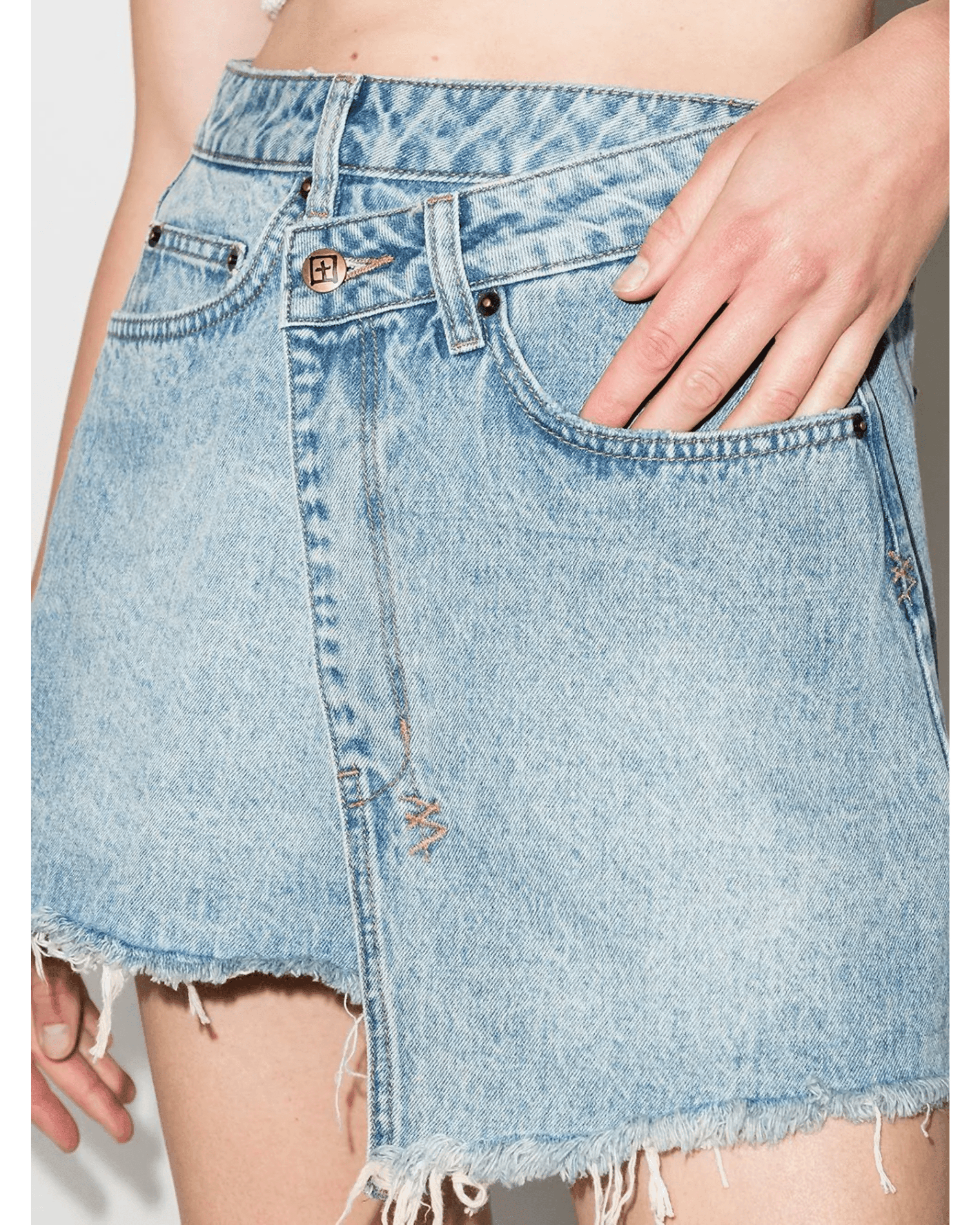 Rap Asymmetric Denim Mini Skirt - Endless - UAE Rental and Resale for Women's Fashion