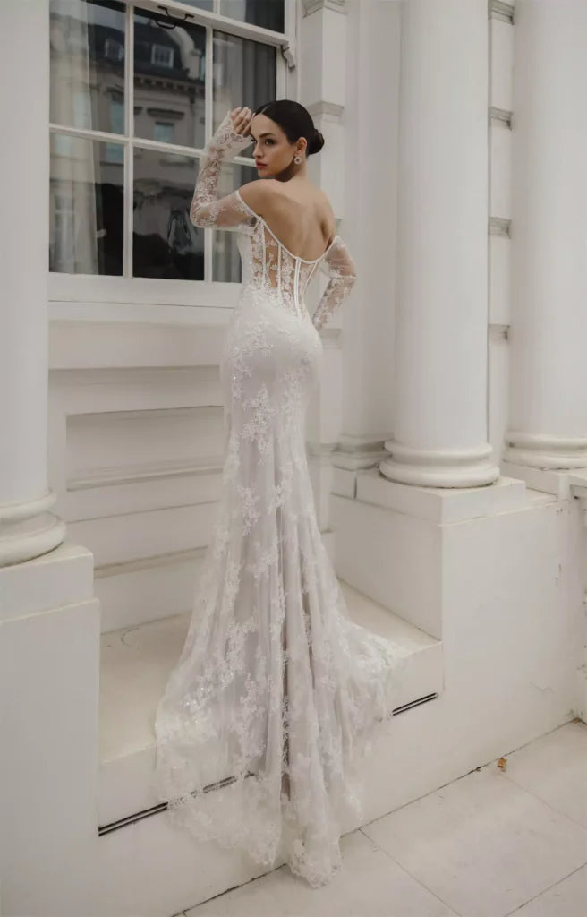 Ridge lace wedding dress with long sleeves and open back — JESSICA COUTURE | Endless UAE