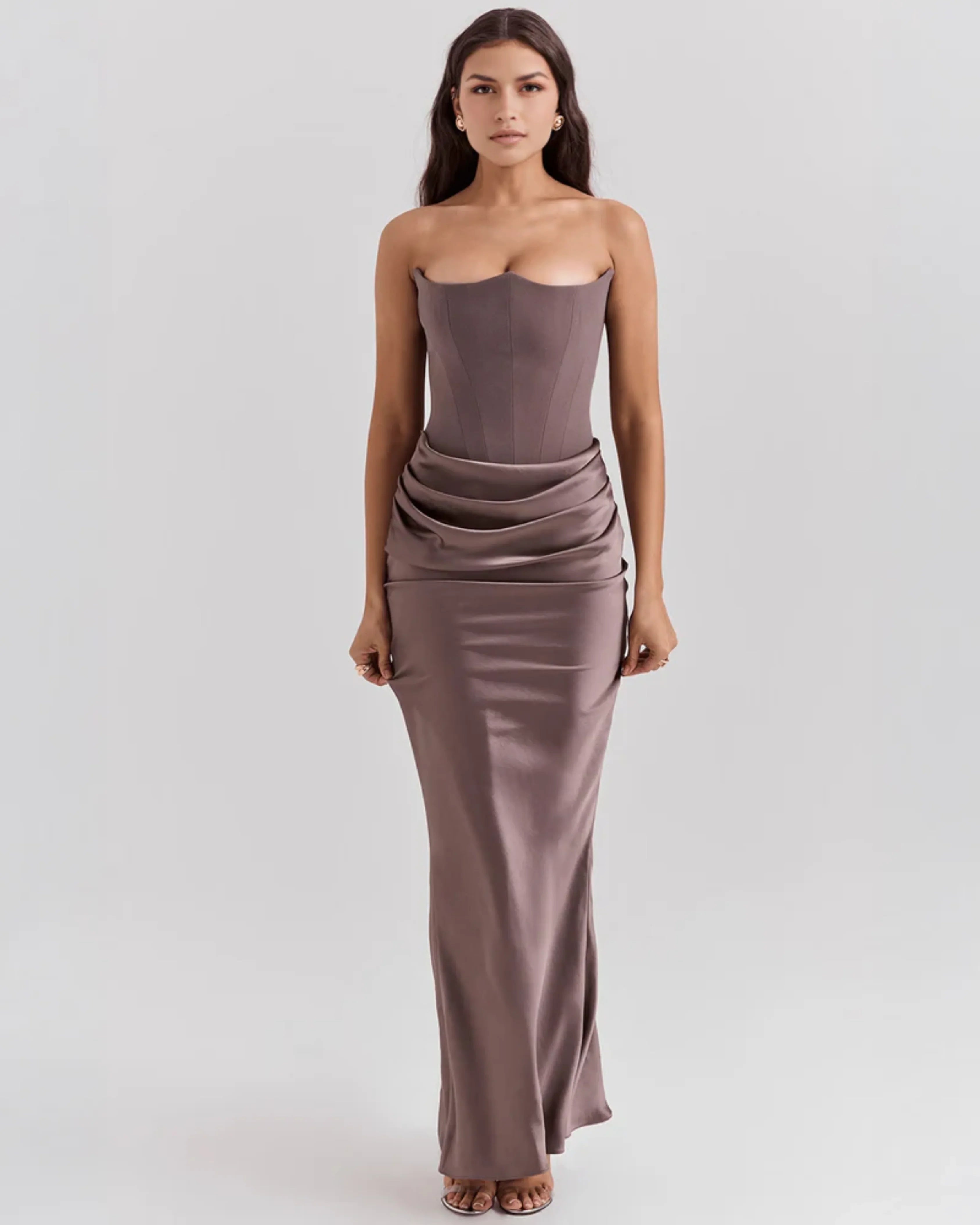 Rosalind Maxi Dress - Endless - UAE Rental and Resale for Women's Fashion