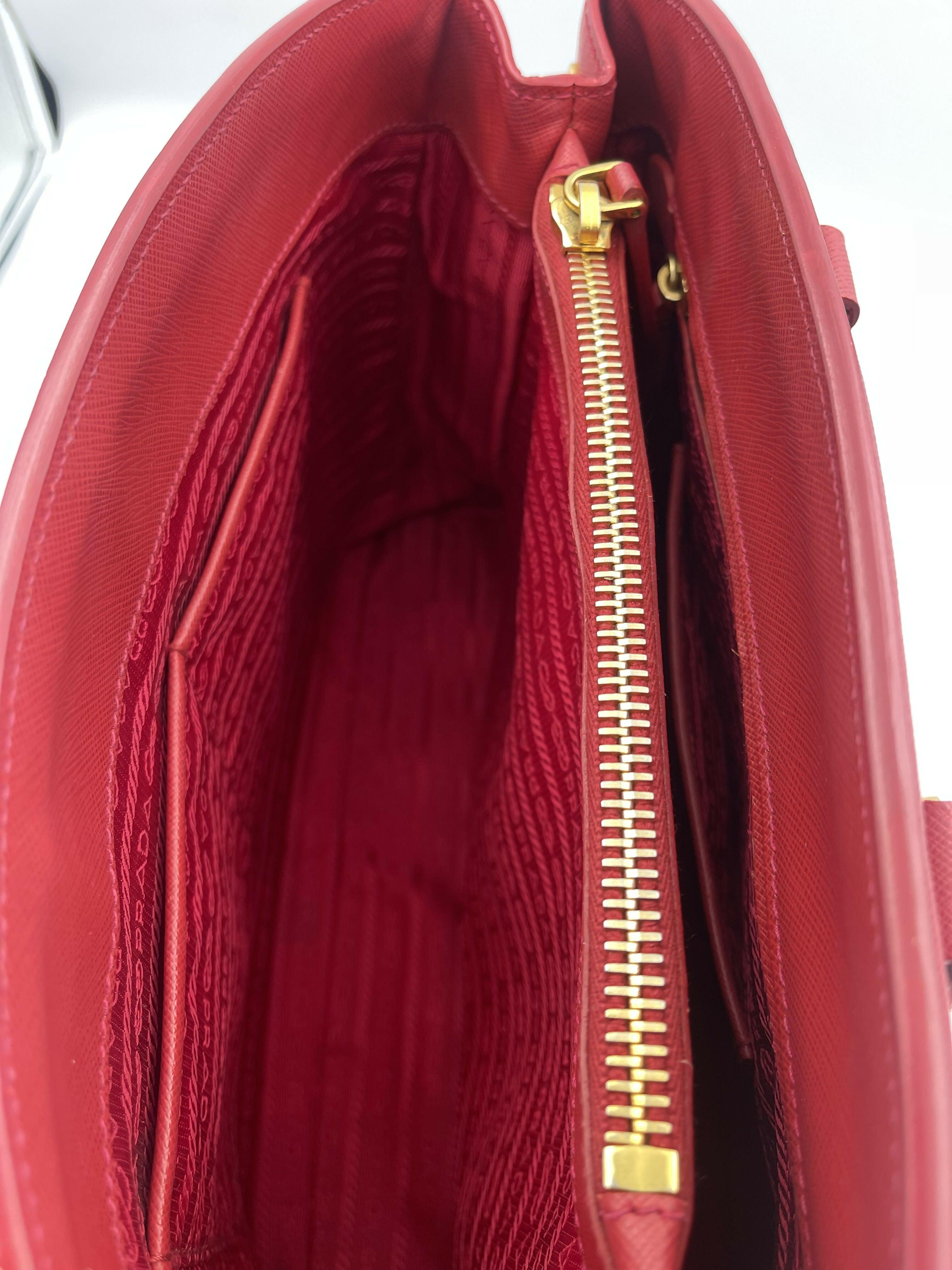 Saffiano Lux Leather Parabole - Endless - UAE Rental and Resale for Women's Fashion