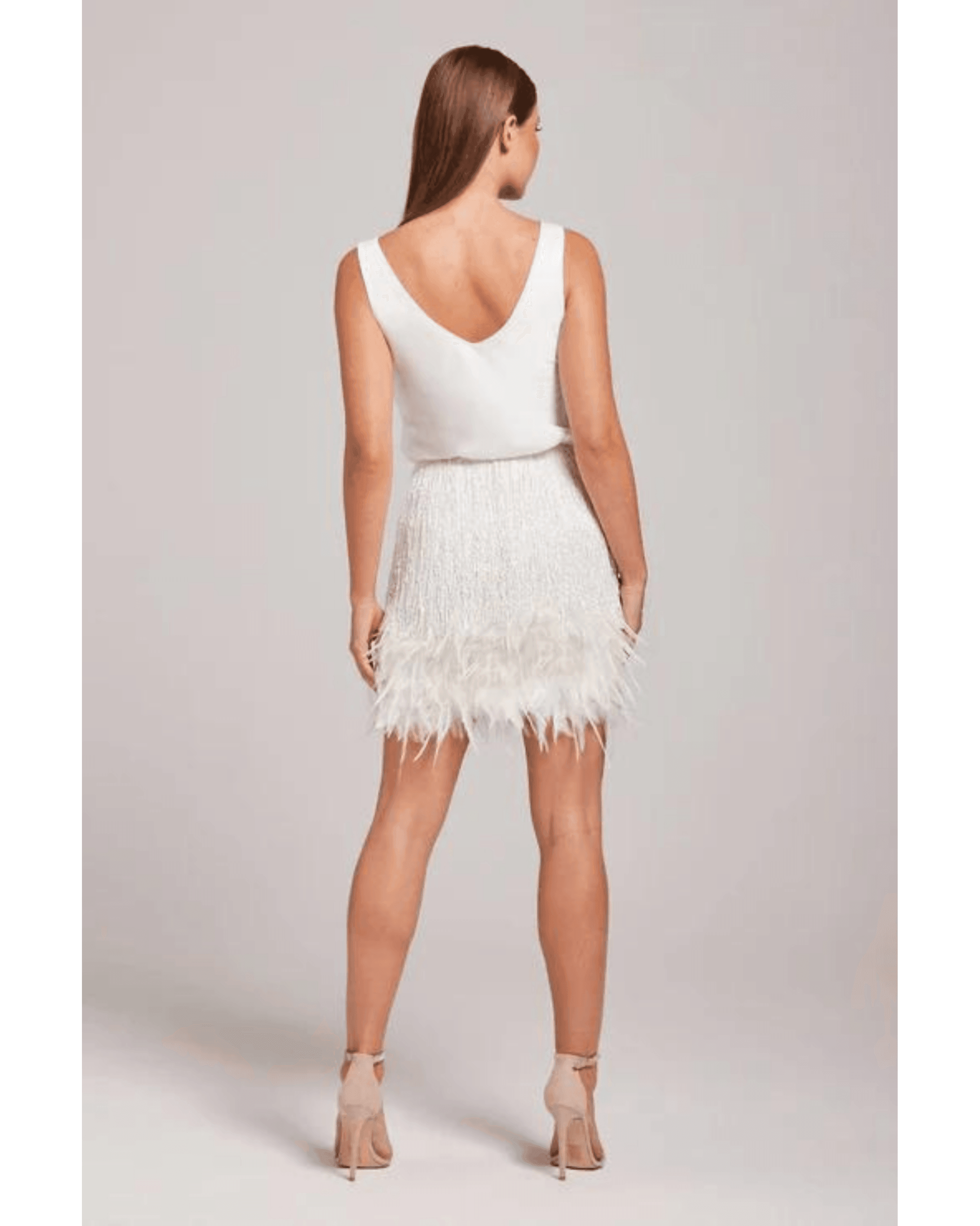 Sara White Skirt - Endless - UAE Rental and Resale for Women's Fashion