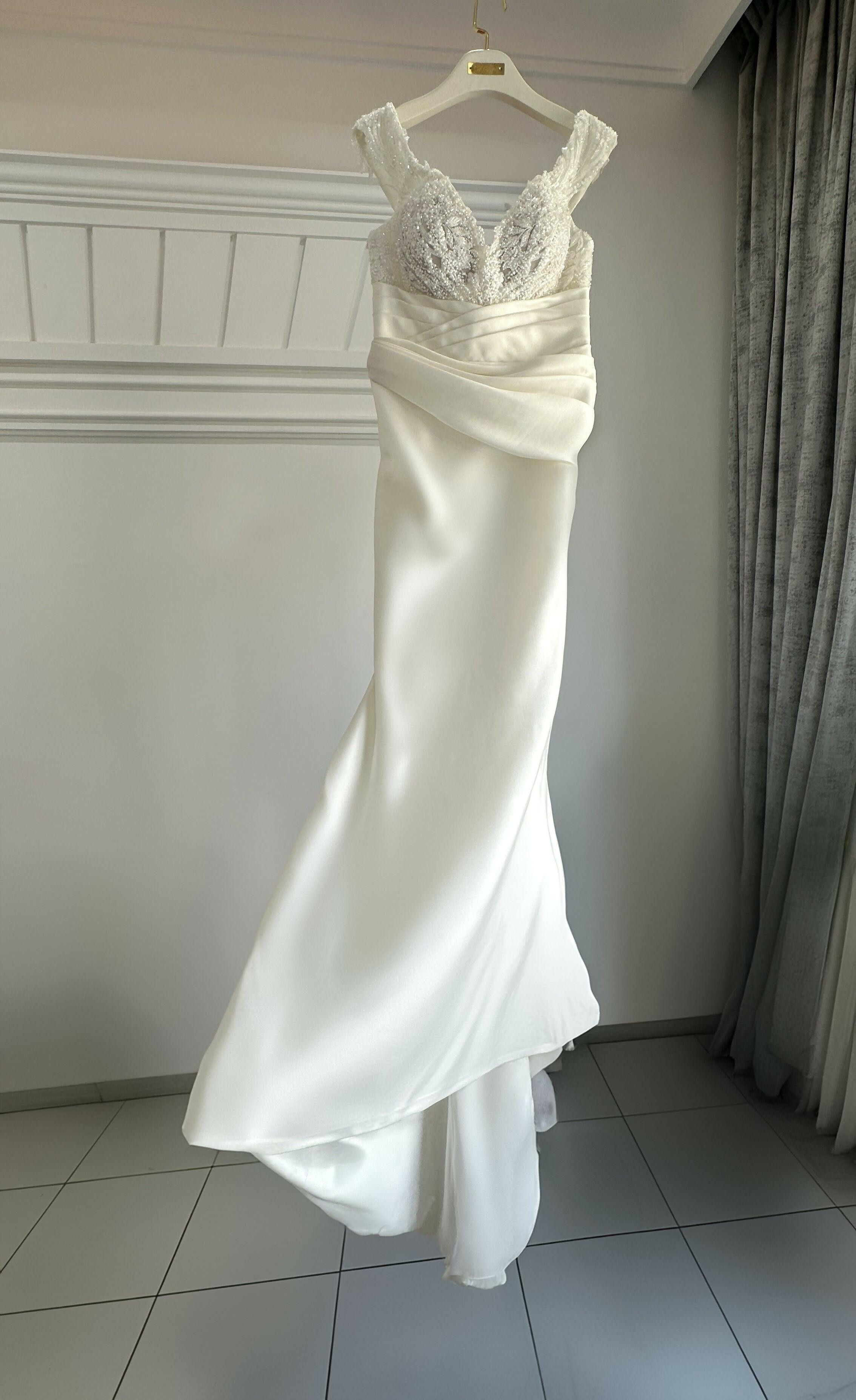 Scandi Wedding Dress - Endless - UAE Rental and Resale for Women's Fashion