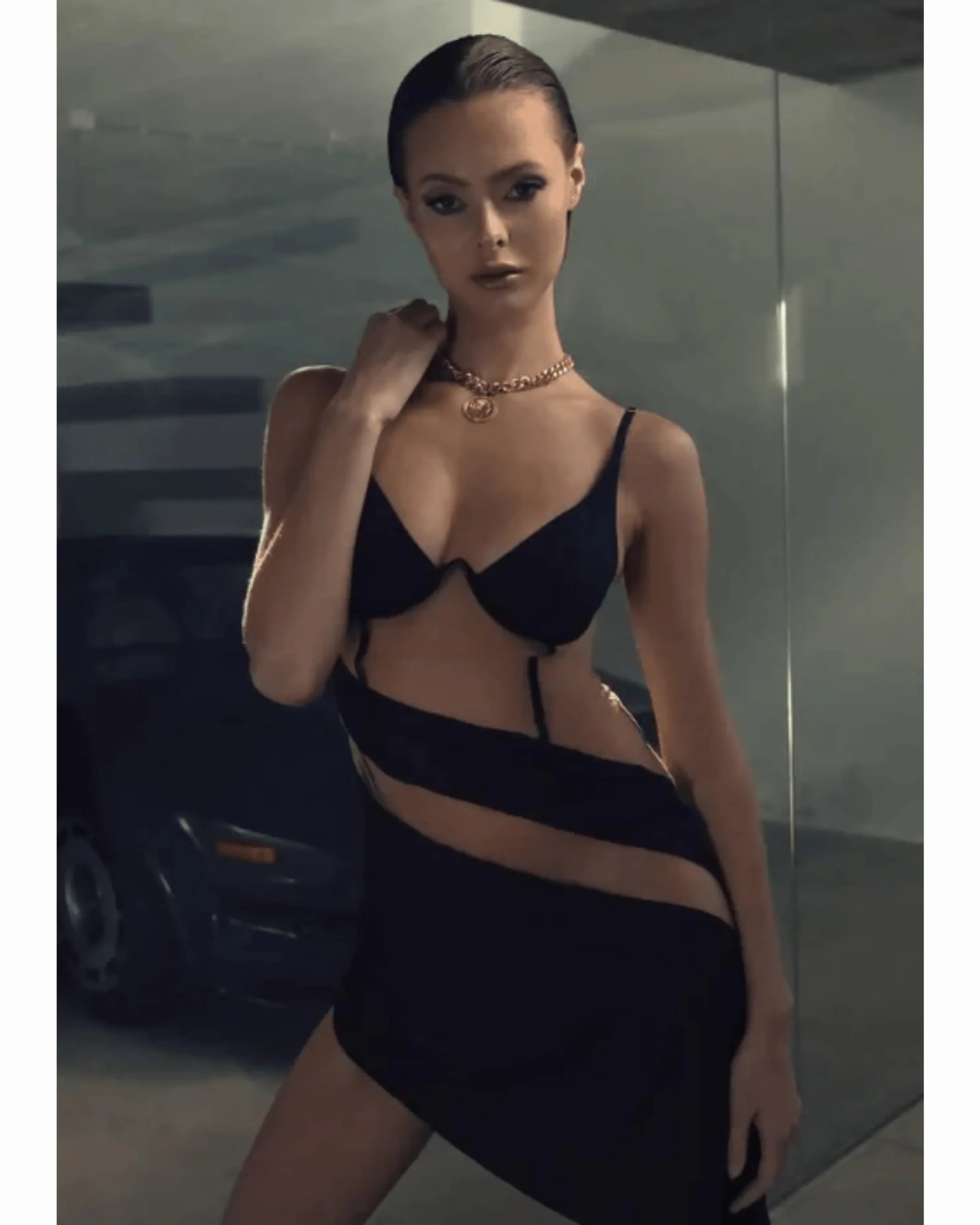 Scarlett Mini Dress - Endless - UAE Rental and Resale for Women's Fashion