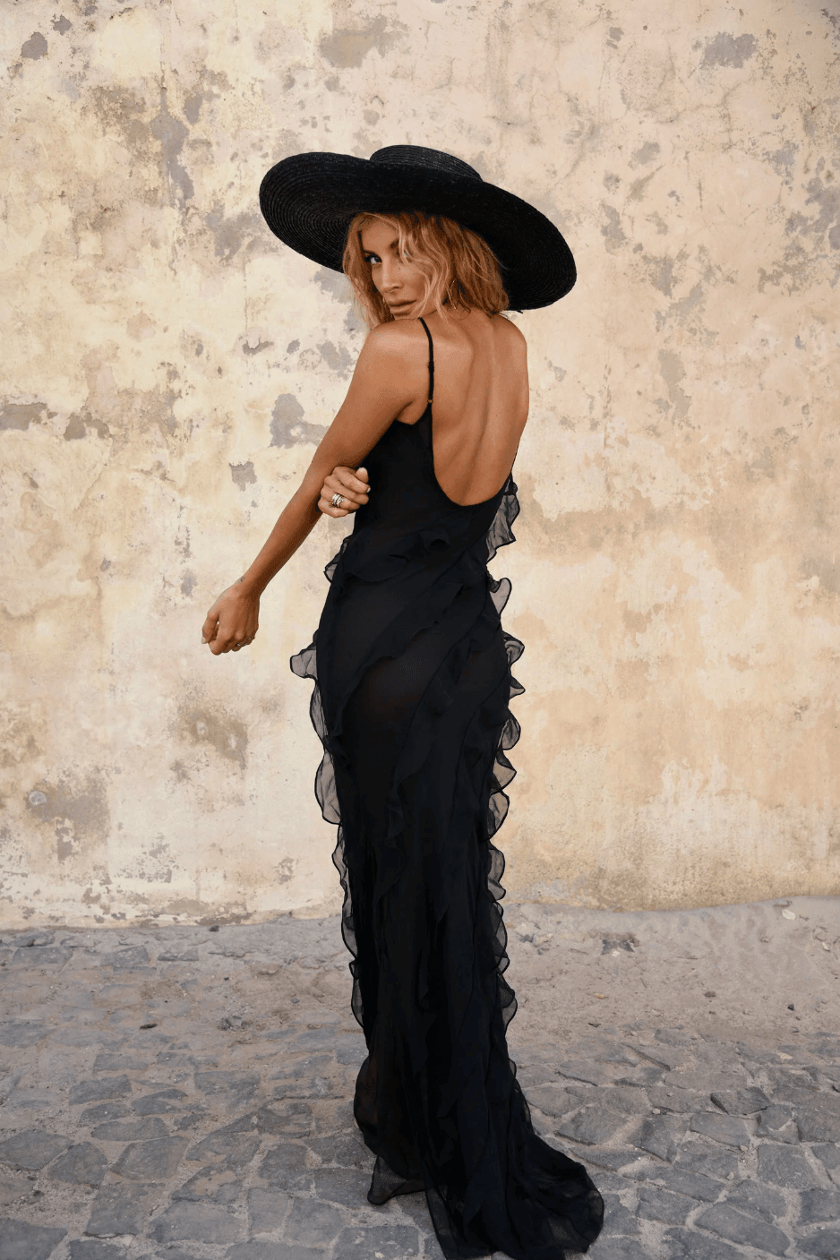 Selena Dress - Endless - UAE Rental and Resale for Women's Fashion