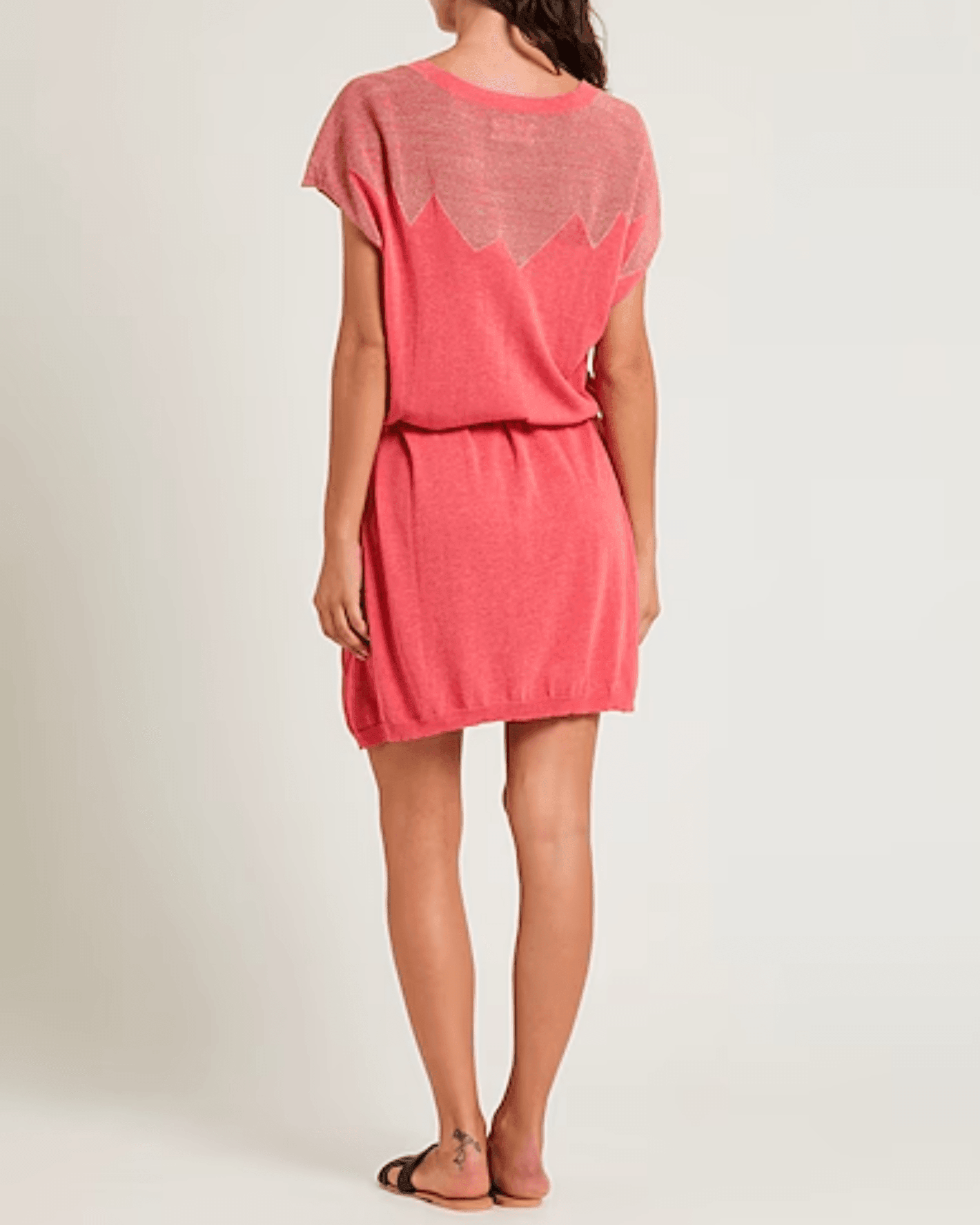 Short Coral Dress - Endless - UAE Rental and Resale for Women's Fashion