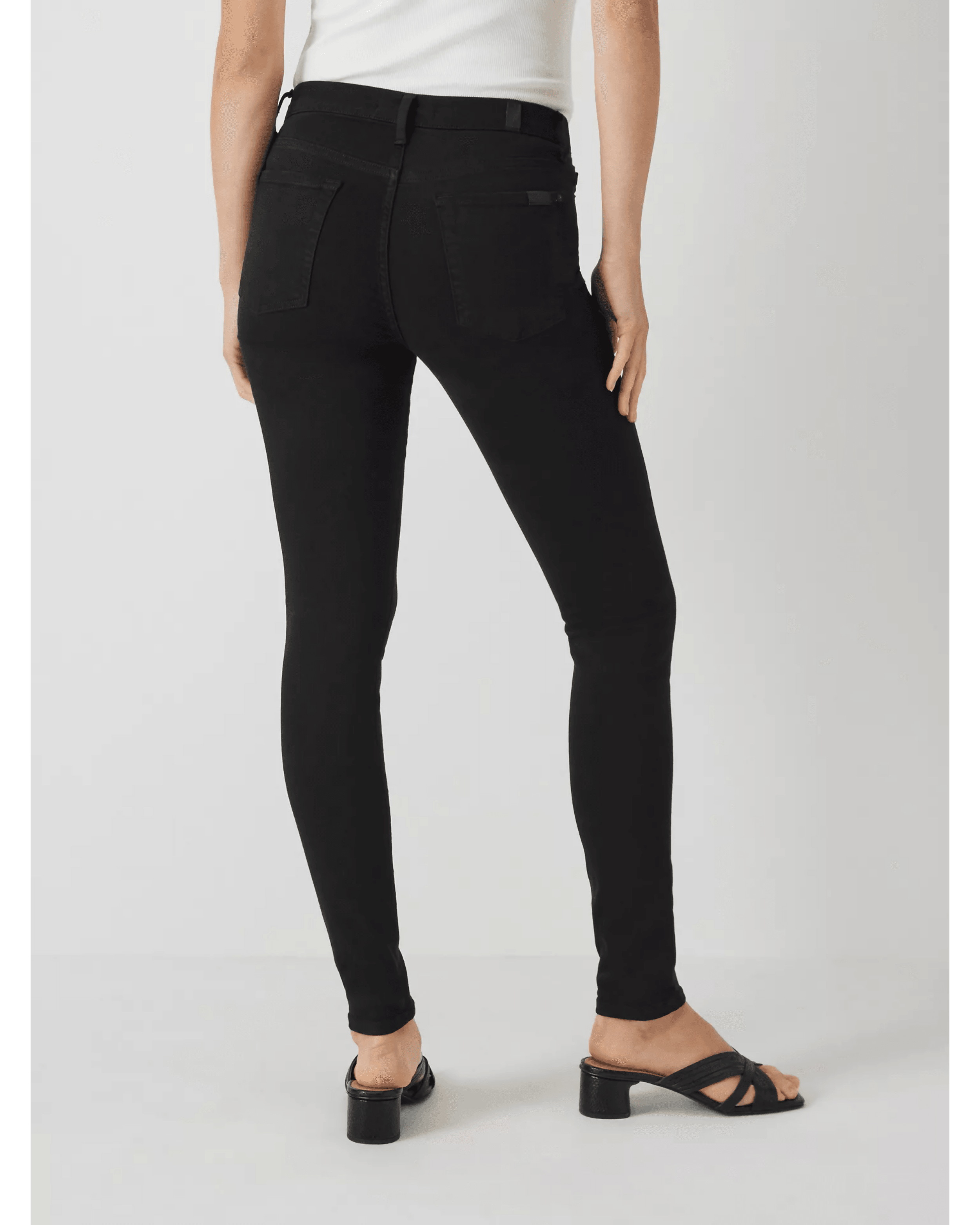 Slim Illusion Luxe High Waist Skinny - Endless - UAE Rental and Resale for Women's Fashion