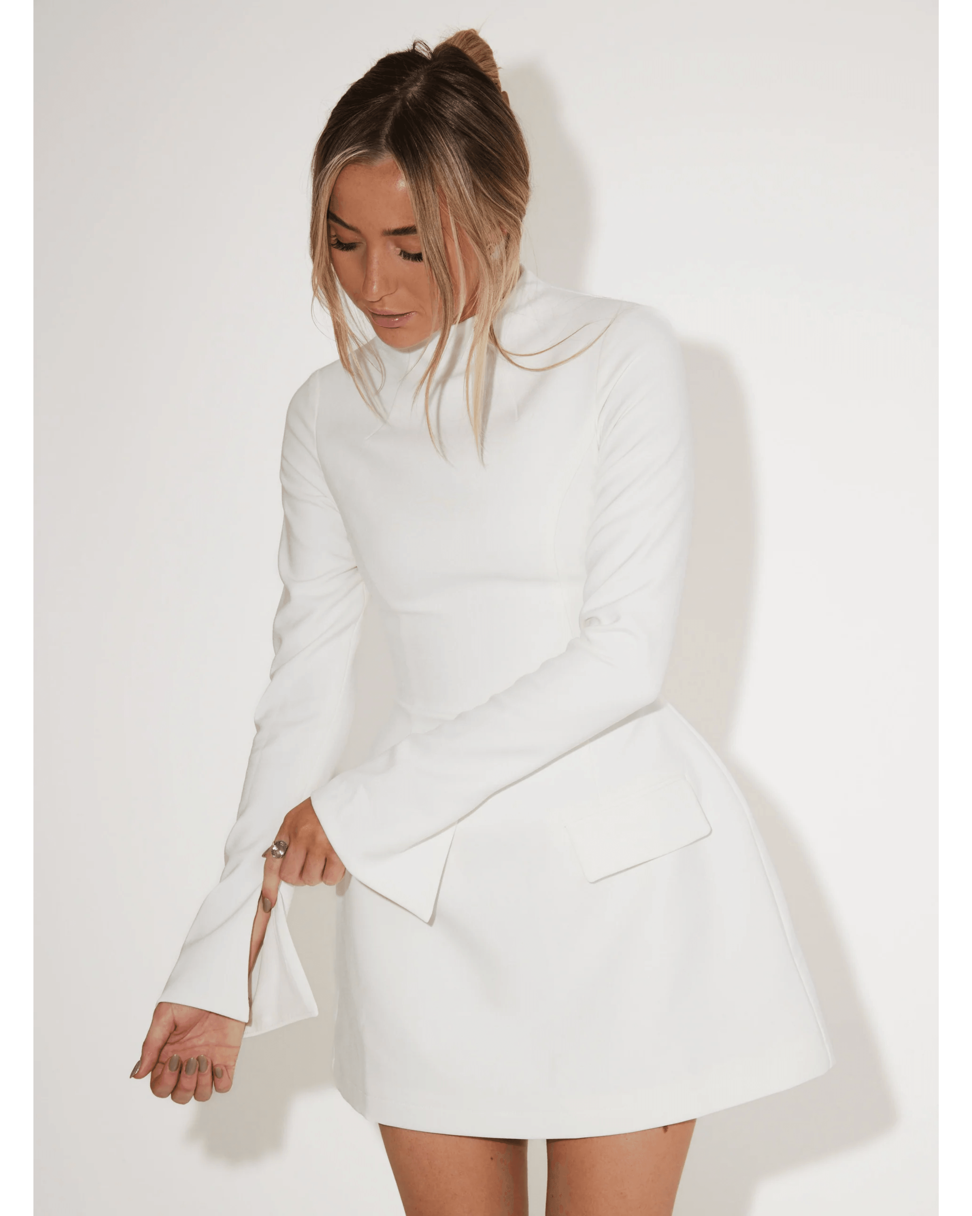 Split Sleeve Mini Dress - Endless - UAE Rental and Resale for Women's Fashion