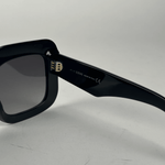 Square Anagram Sunglasses Black - Endless - UAE Rental and Resale for Women's Fashion