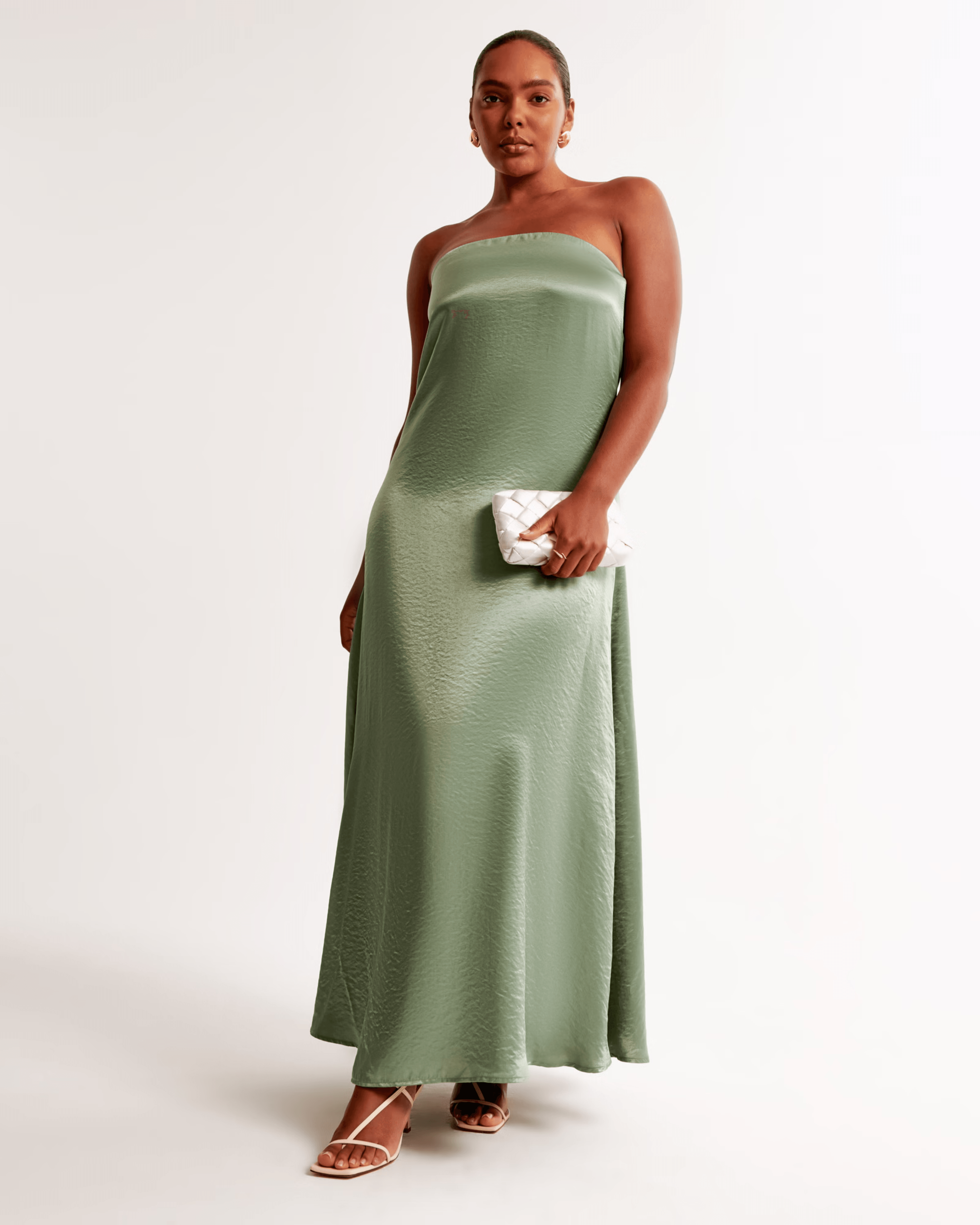 Strapless Trapeze Maxi Dress - Endless - UAE Rental and Resale for Women's Fashion
