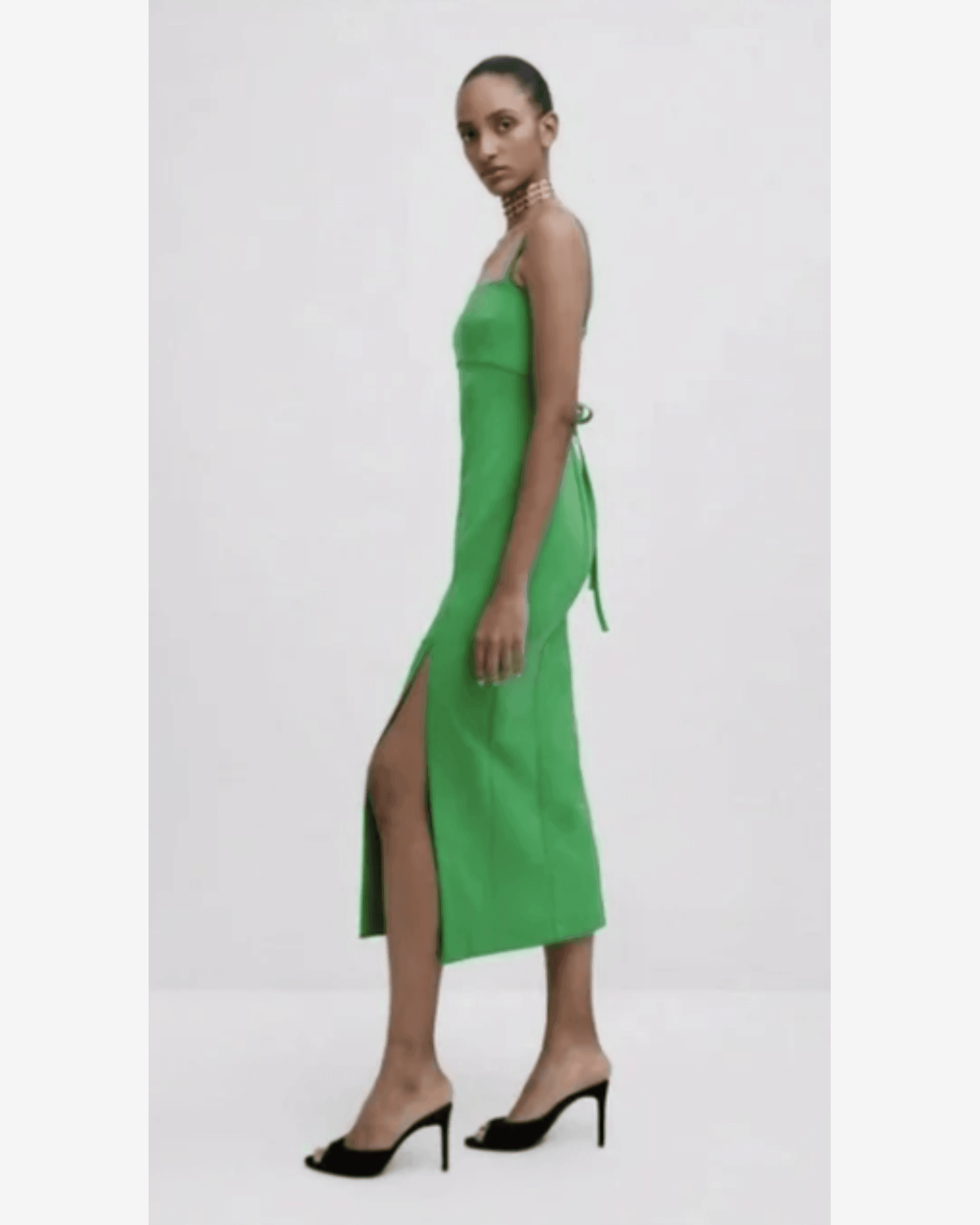 Studio Midi dress - Endless - UAE Rental and Resale for Women's Fashion