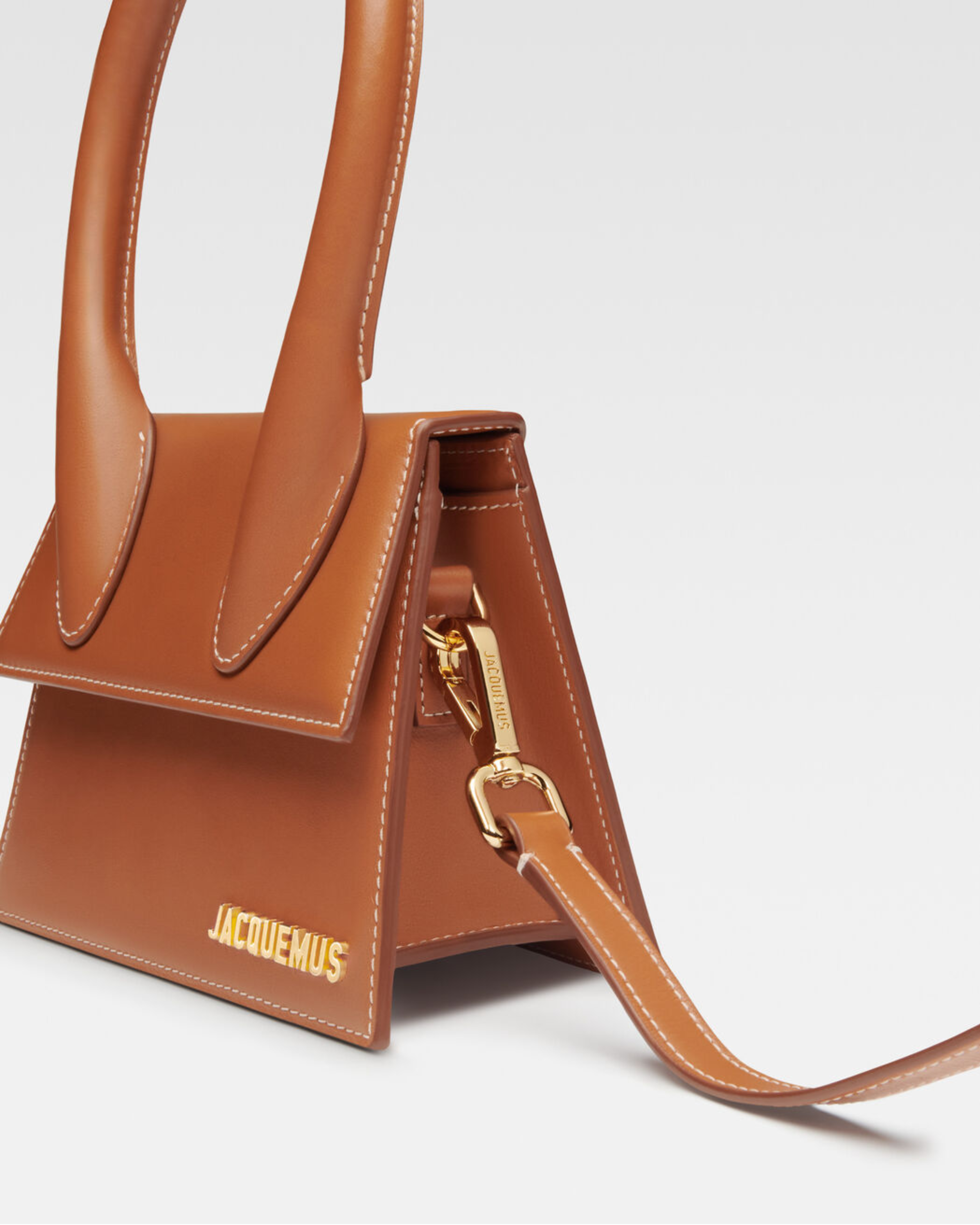 The Medium Chiquito - Endless - UAE Rental and Resale for Women's Fashion