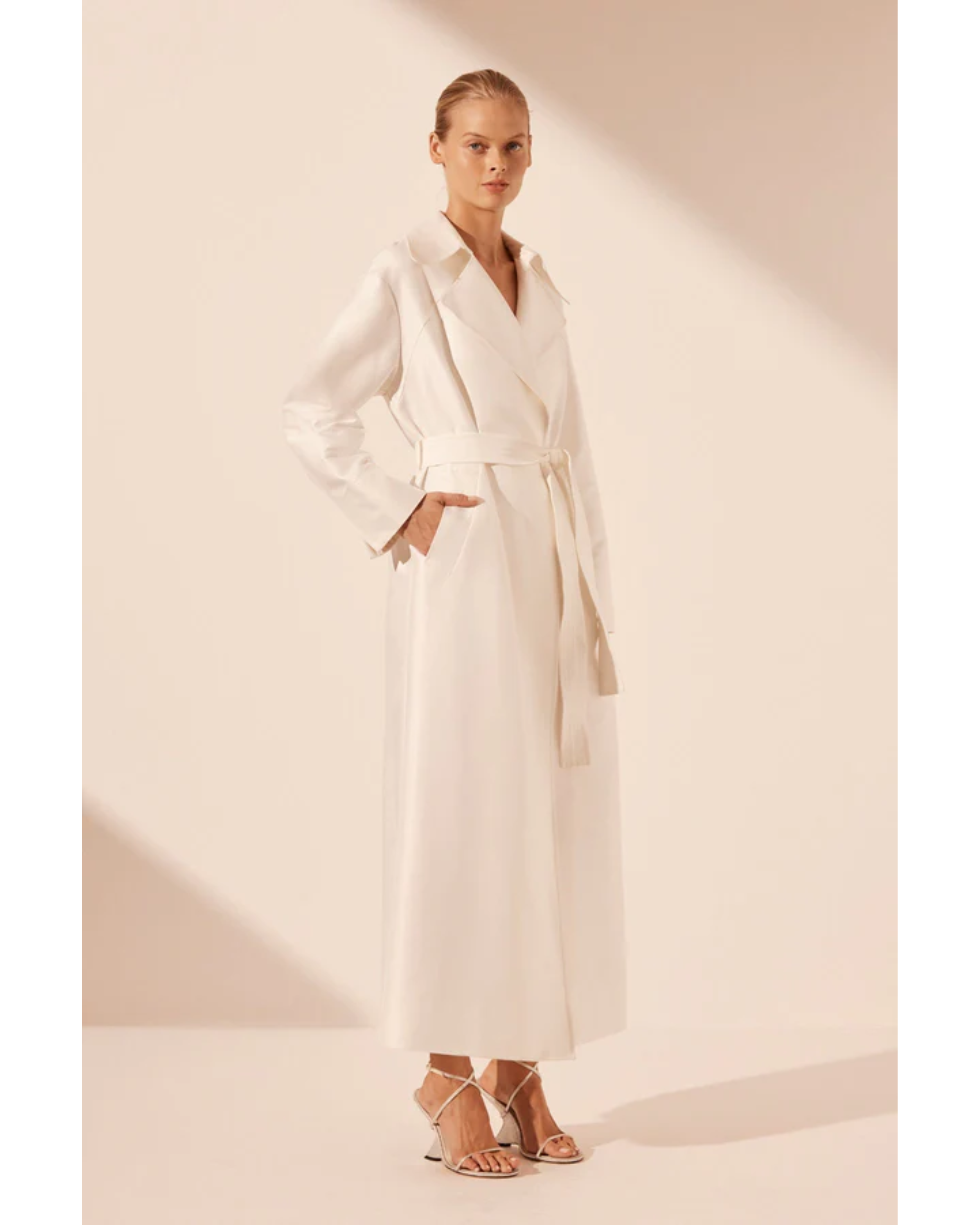 Thea Trench Coat - Endless - UAE Rental and Resale for Women's Fashion
