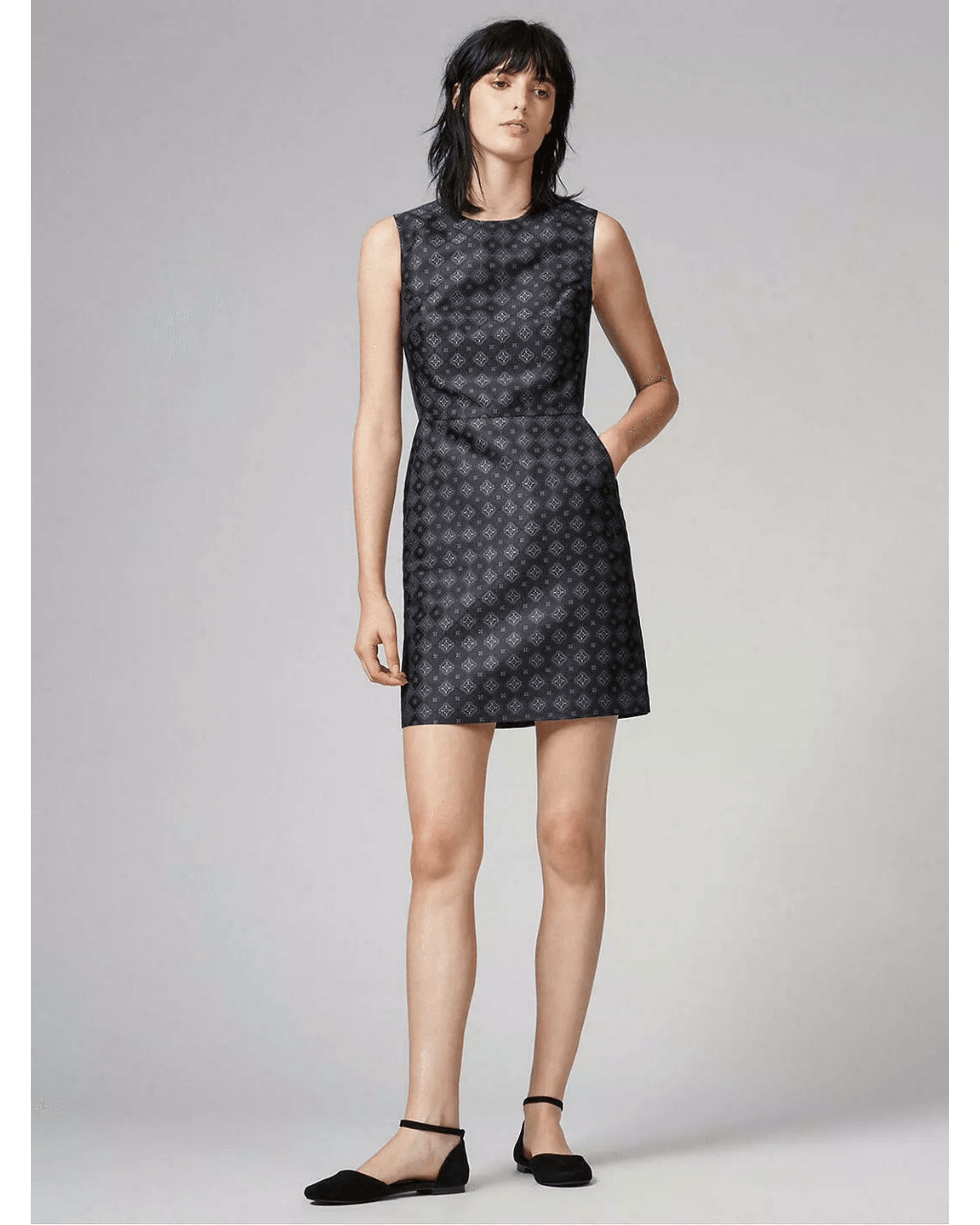 Tile Jacquard Shift Dress - Endless - UAE Rental and Resale for Women's Fashion