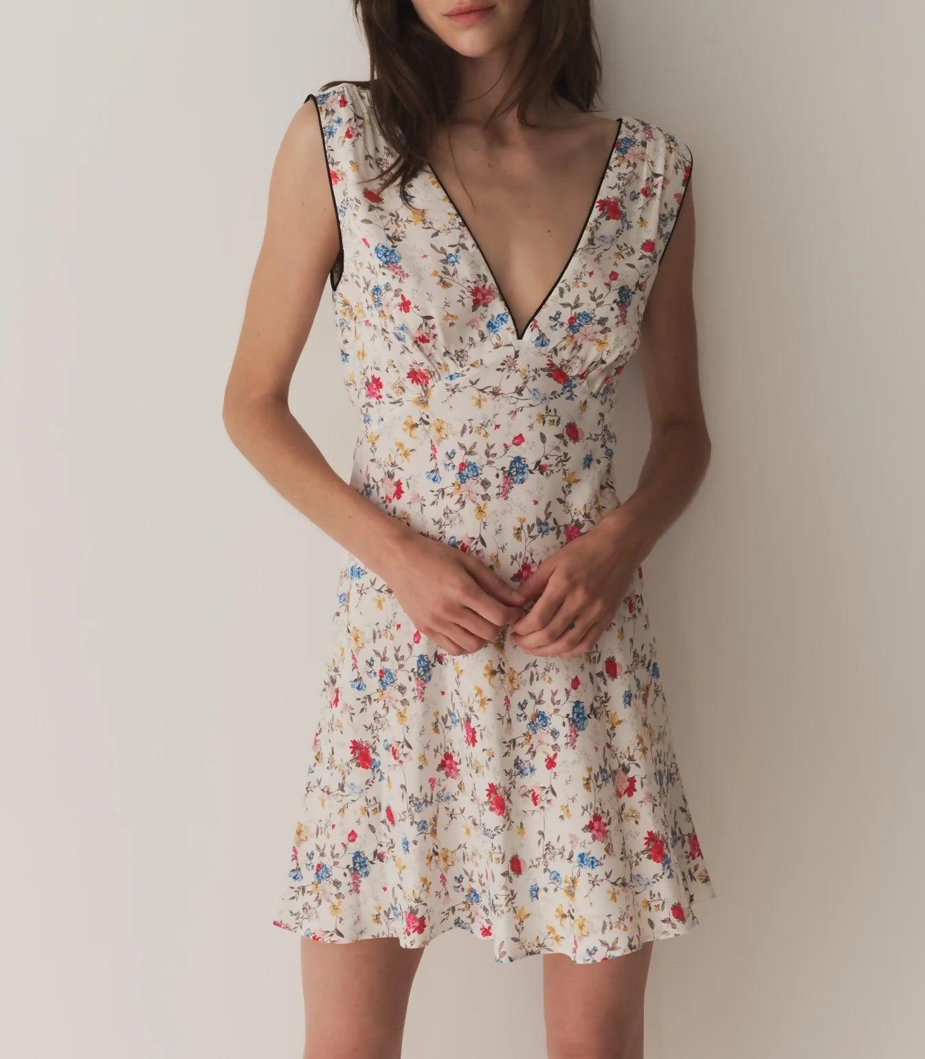 Tula Floral-Print Mini Dress - Endless - UAE Rental and Resale for Women's Fashion
