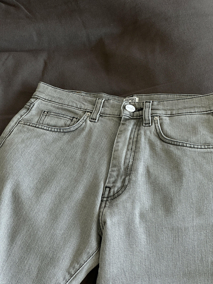 Twisted Seam Straight-Leg Jeans - Endless - UAE Rental and Resale for Women's Fashion