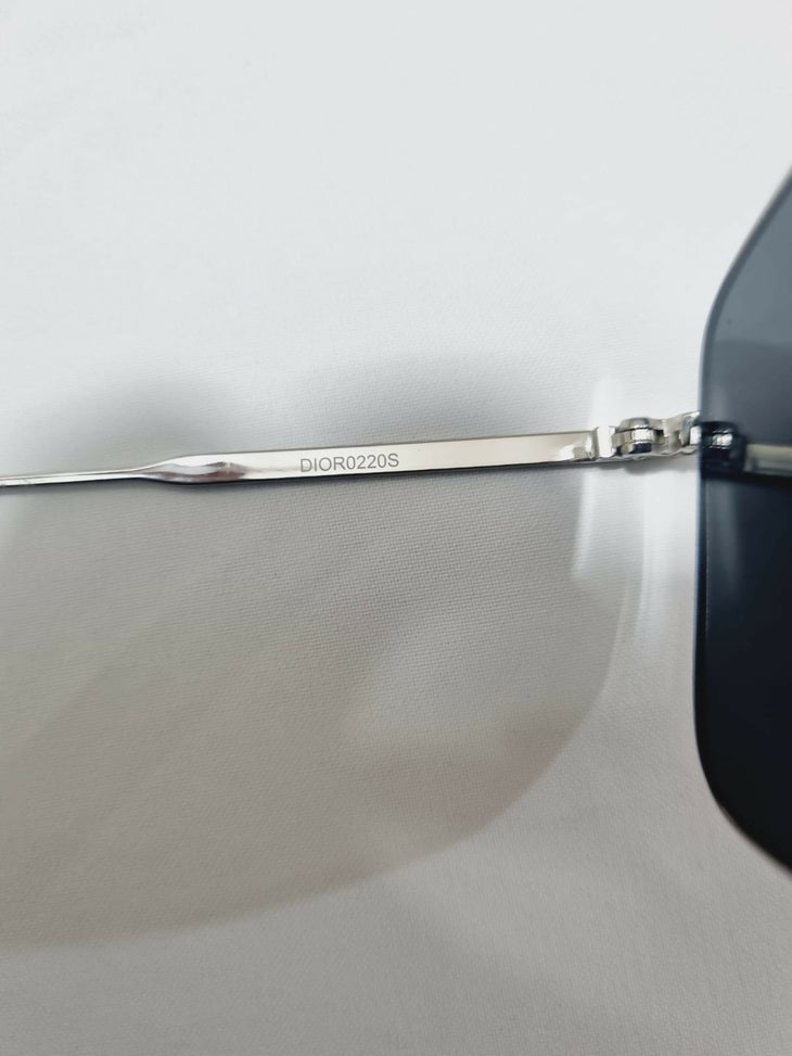 Dior Homme 0220S Navigator-style sunglasses with metal frame detail — Dior | Endless UAE