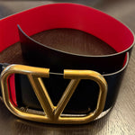 VLogo Signature Reversible Leather Belt - Endless - UAE Rental and Resale for Women's Fashion