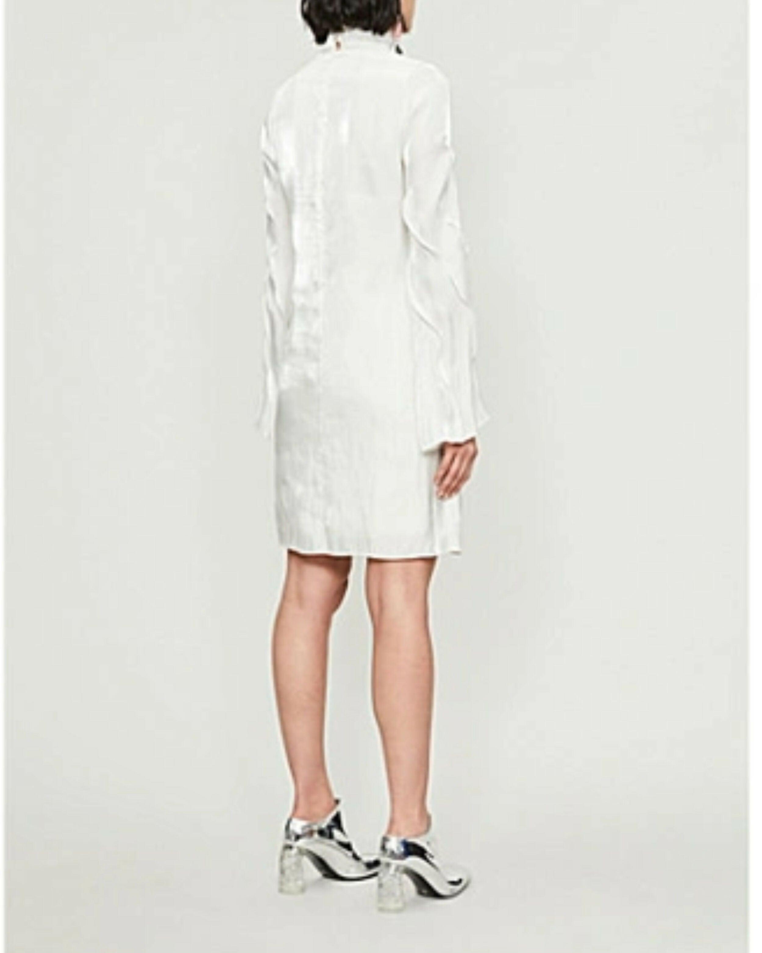 Wavy Satin Turtleneck Mini Dress - Endless - UAE Rental and Resale for Women's Fashion