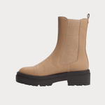 Wellington Lug Sole Chelsea Boot - Endless - UAE Rental and Resale for Women's Fashion
