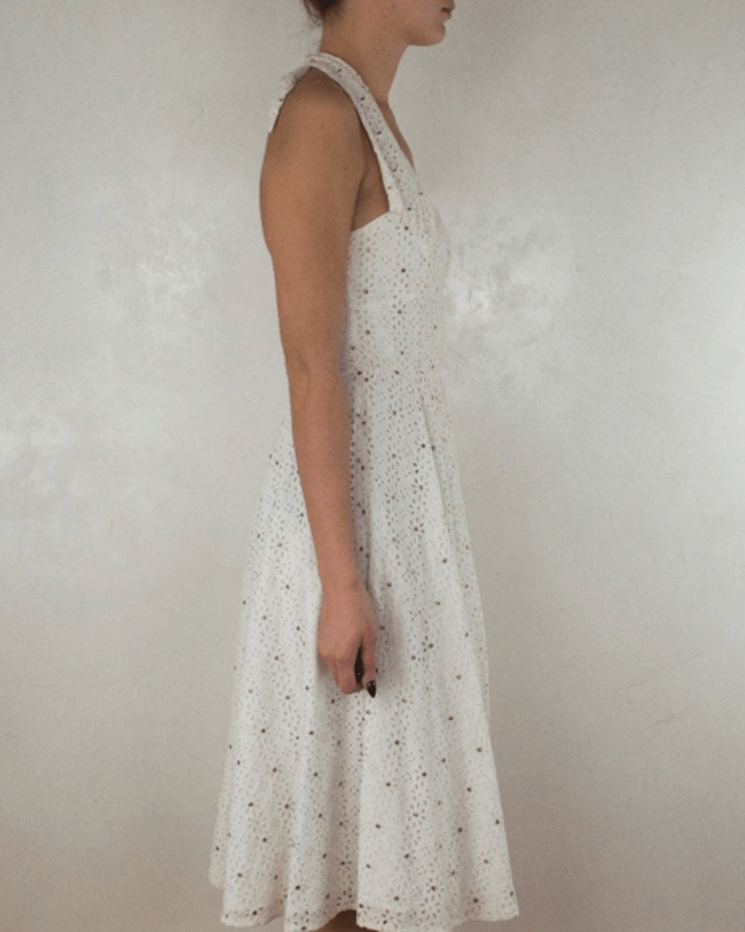White Cotton Embroidered Midi Dress - Endless - UAE Rental and Resale for Women's Fashion