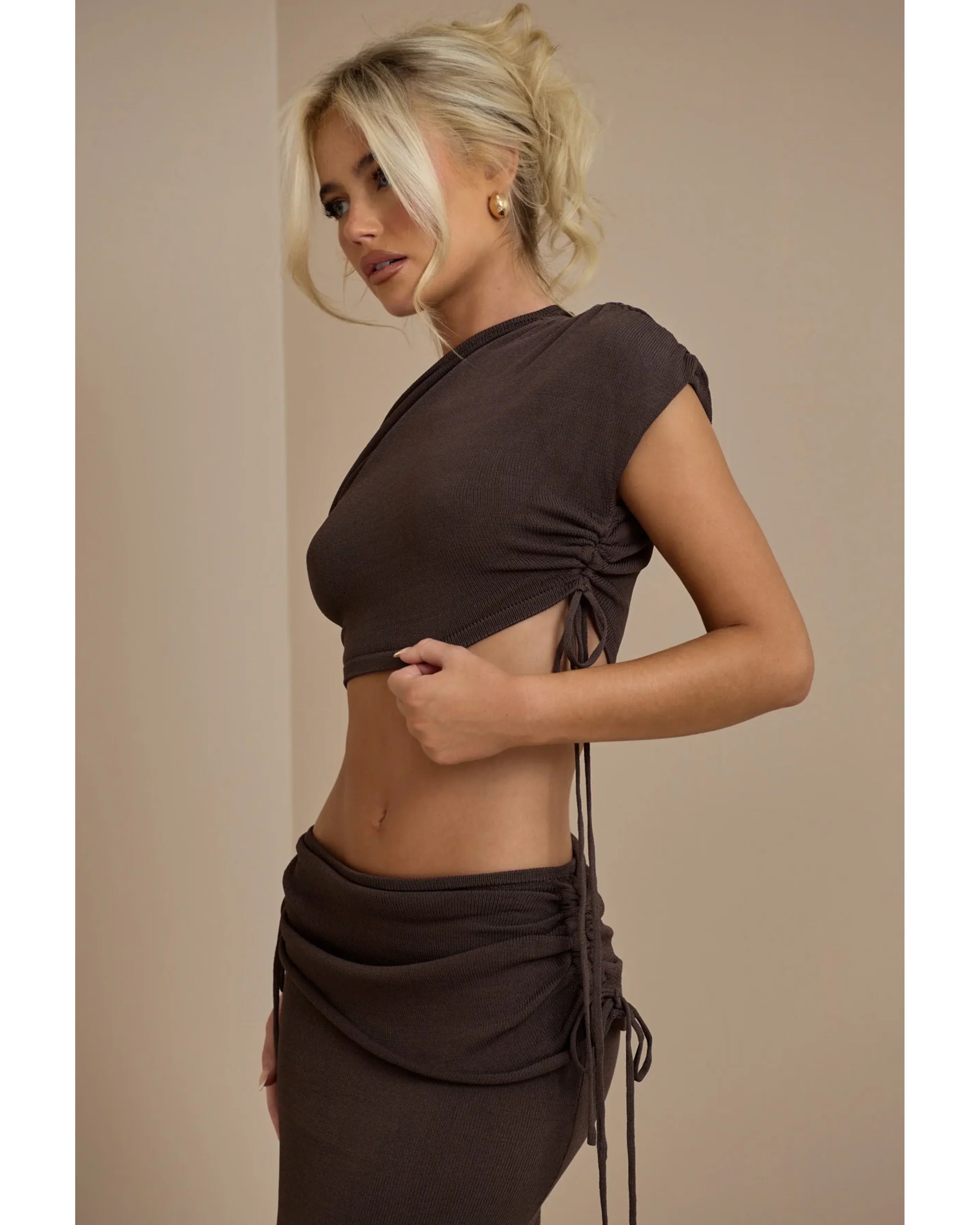 Yris Knitted Co-ord Set - Endless - UAE Rental and Resale for Women's Fashion