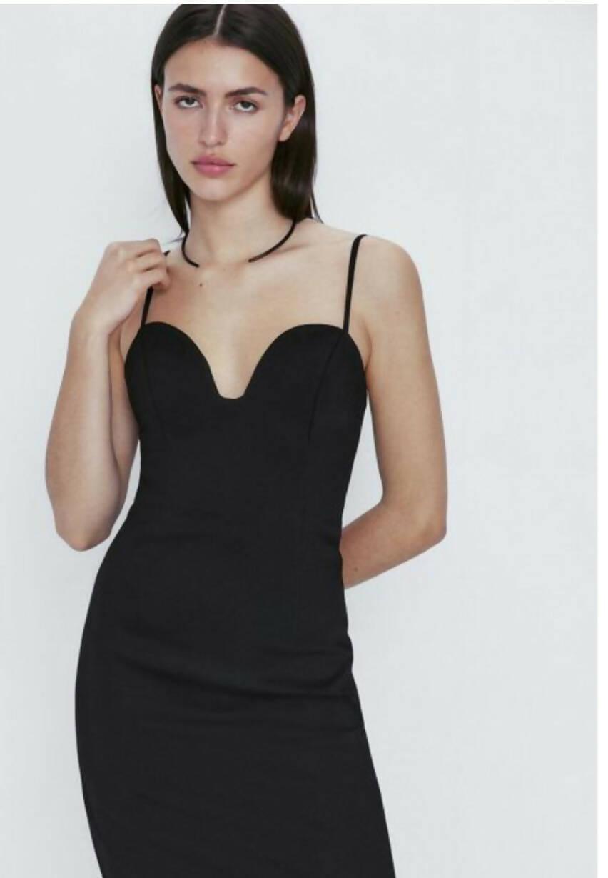 Plunge Sweetheart Midi Dress - Endless - UAE Rental and Resale for Women's Fashion